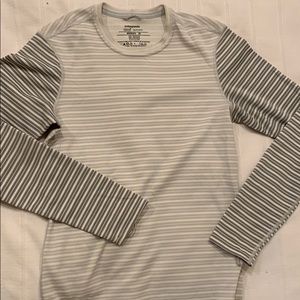 Patagonia women’s Mid Layer - XS